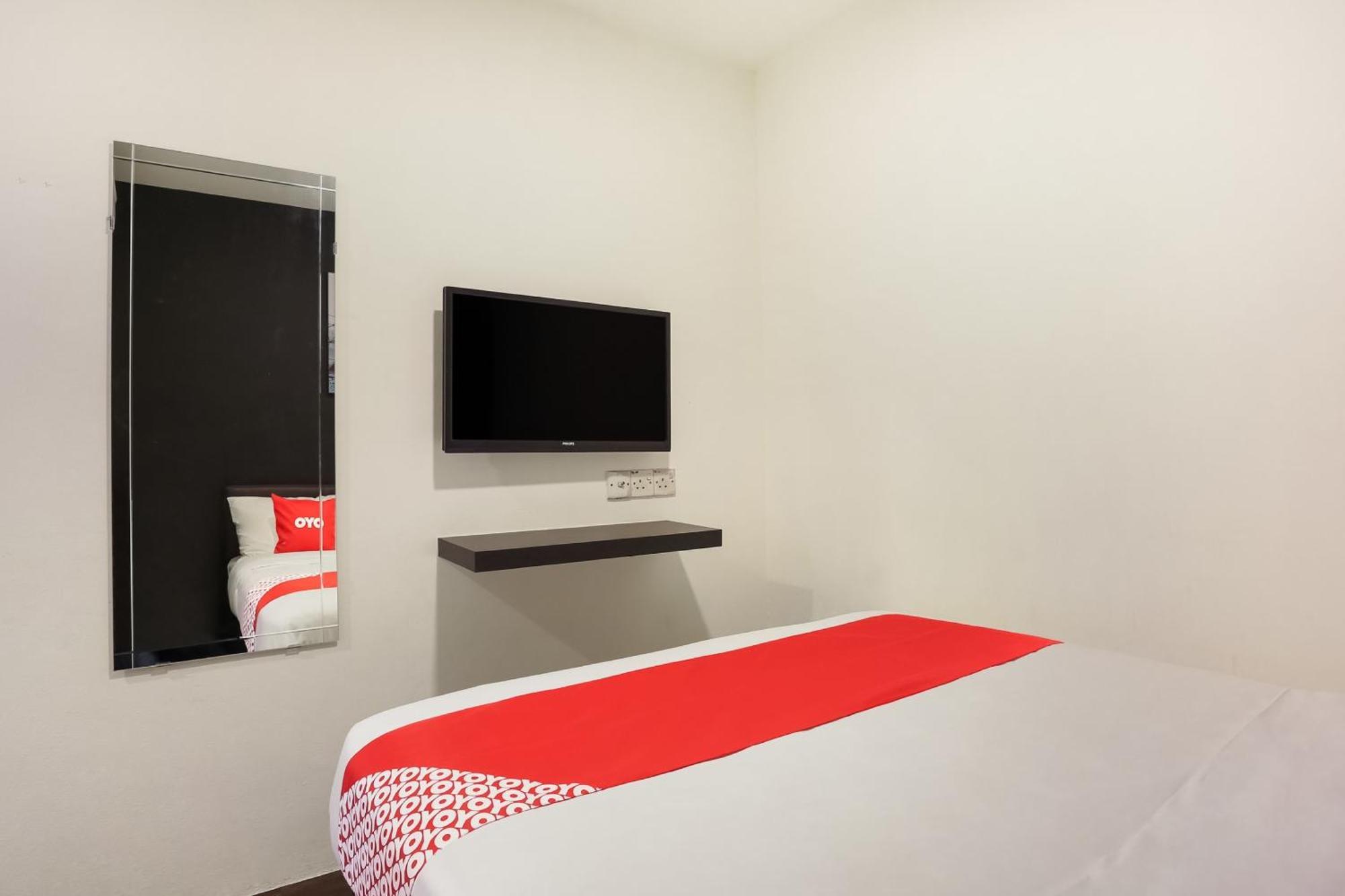 Oyo 90460 Hotel Kl2F Rest & Go Shah Alam Exterior photo