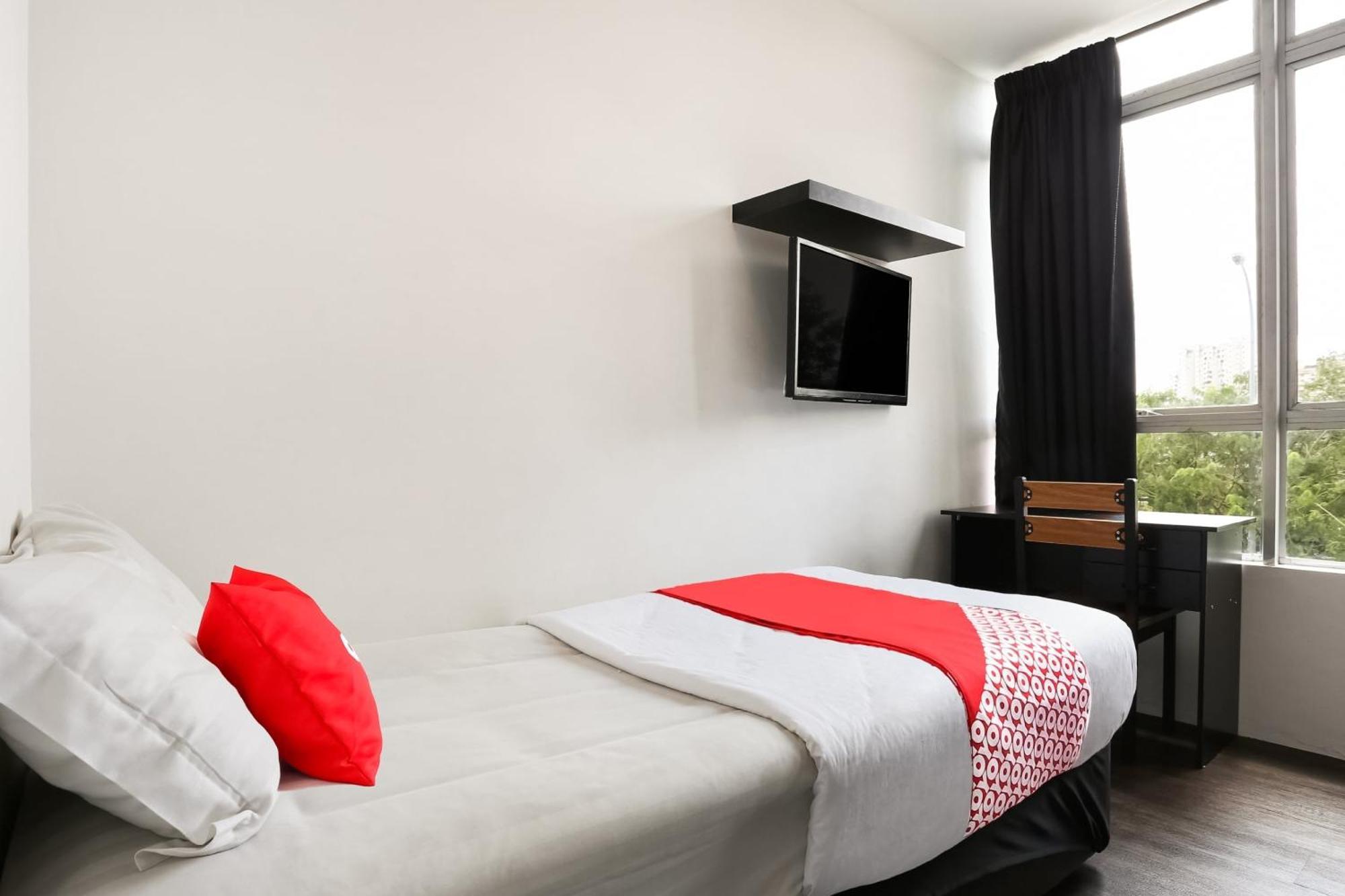 Oyo 90460 Hotel Kl2F Rest & Go Shah Alam Exterior photo