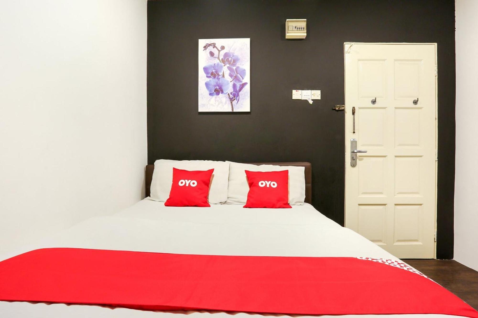 Oyo 90460 Hotel Kl2F Rest & Go Shah Alam Exterior photo
